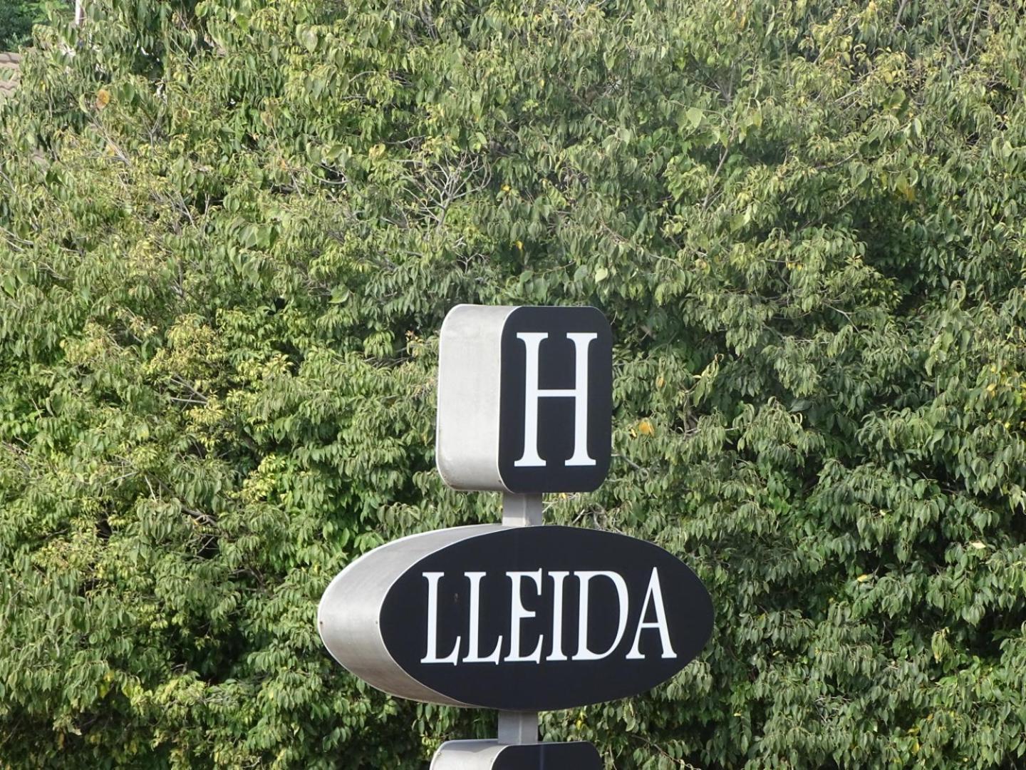 Hostal Lleida 塞古德卡拉斐 外观 照片
